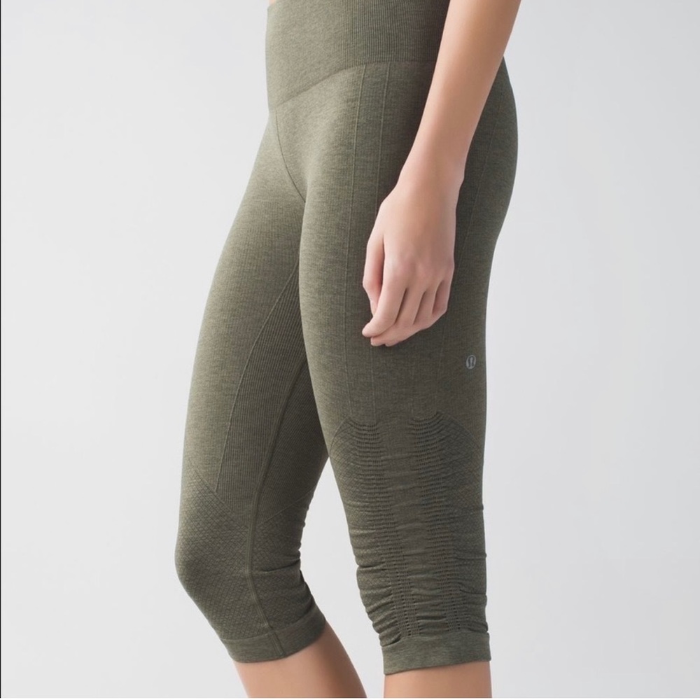 Lululemon In the Flow Crop II Seamless Ruched